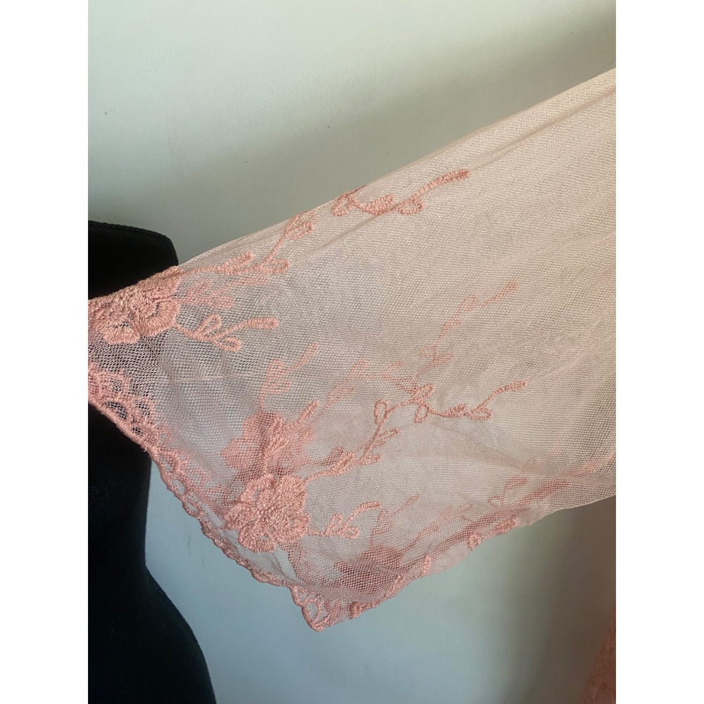 LC Lauren Conrad Pink Floral Embroidered Mesh Kimono Wrap One Size Open Front - Picture 2 of 5